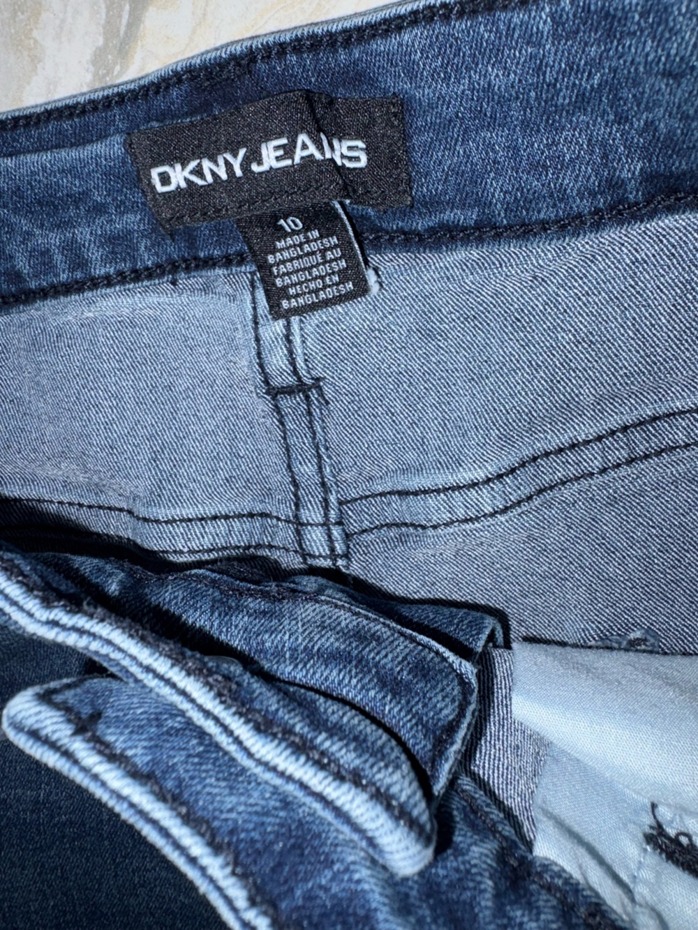 3 pairs sz 10 Women’s Shorts NWT Loft Blue, Universal Thread cutoff, DKNY denim - Picture 5 of 5
